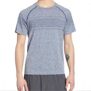 Rhone Method Seamless Performance Vented Short Sleeve Crewneck Navy T-Shirt Sz S